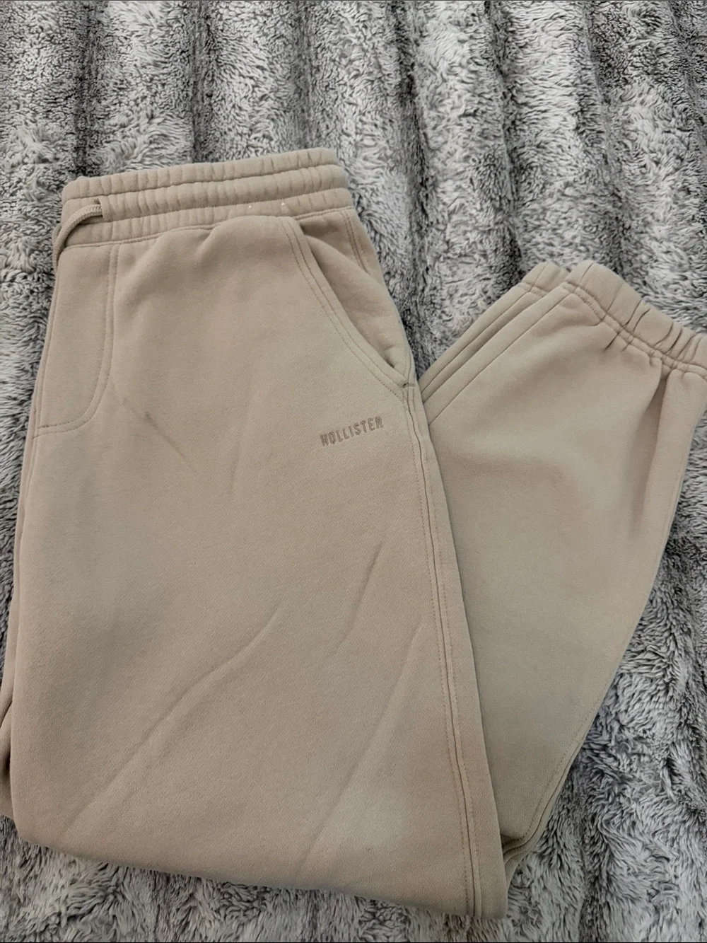 Hollister Men’s Sweatpants Joggers 5-Pair Bundle - Size Medium